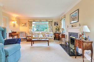 Photo 11- click for photo gallery